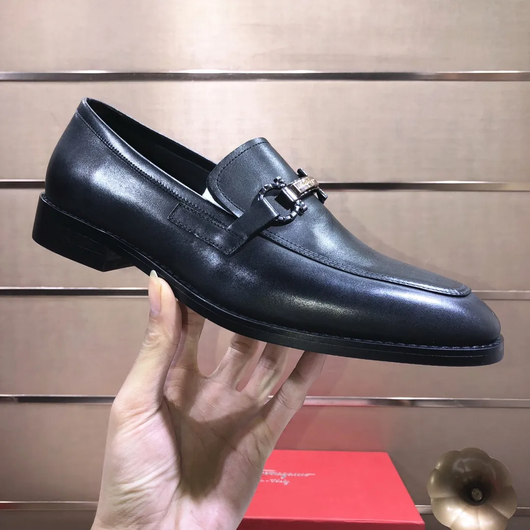 Men's shoes 💰540💰[Ferragamo/Ferragamo] (high-end Niuli) New 🍀 Ferragamo* - top version Ferragamo's classic formal leather shoes! Made of imported original cowhide, the inner top layer is comfortable cowhide lining! Original wear-resistant rubber outsole! High quality products! Code number 38-44!